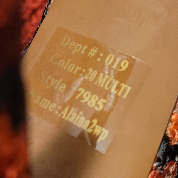 WILD PAIR Multicolor Platform Heels With Studs - Picture 5 of 8